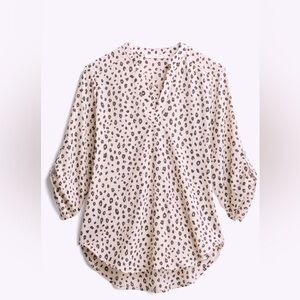 Lush Long Sleeve Hi-Lo blouse